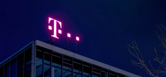 T-Mobile���⵽SIM�����������������������û���Ϣ�ٴ�й¶.png